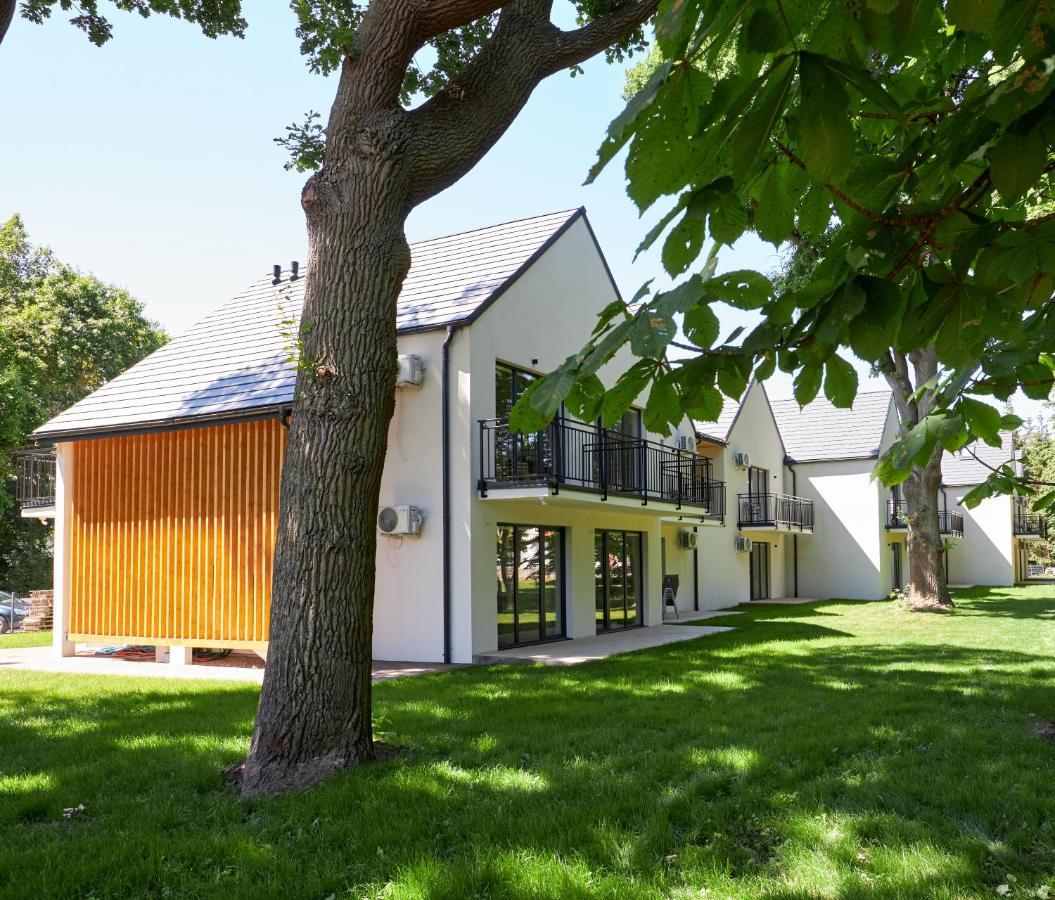 Apartamenty 7 Debow Pleśna Exterior foto