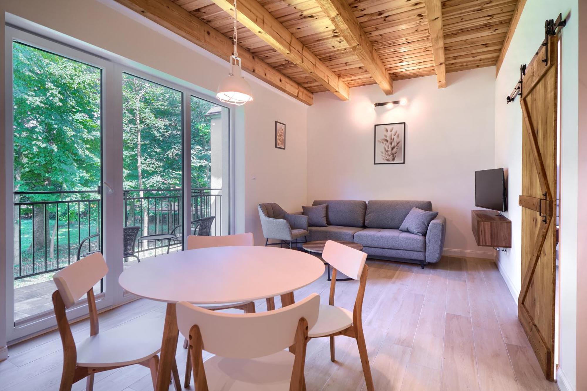 Apartamenty 7 Debow Pleśna Exterior foto