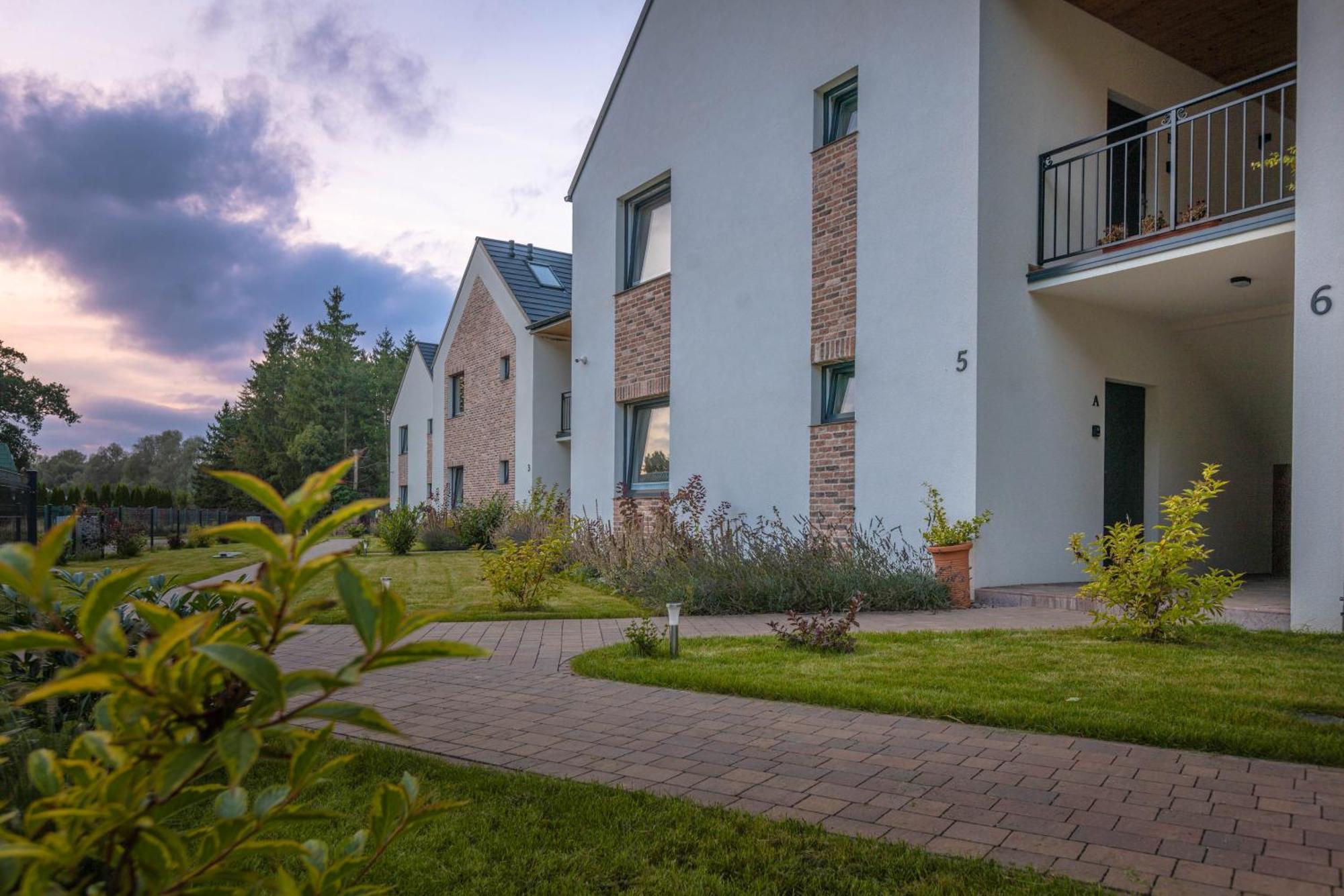 Apartamenty 7 Debow Pleśna Exterior foto